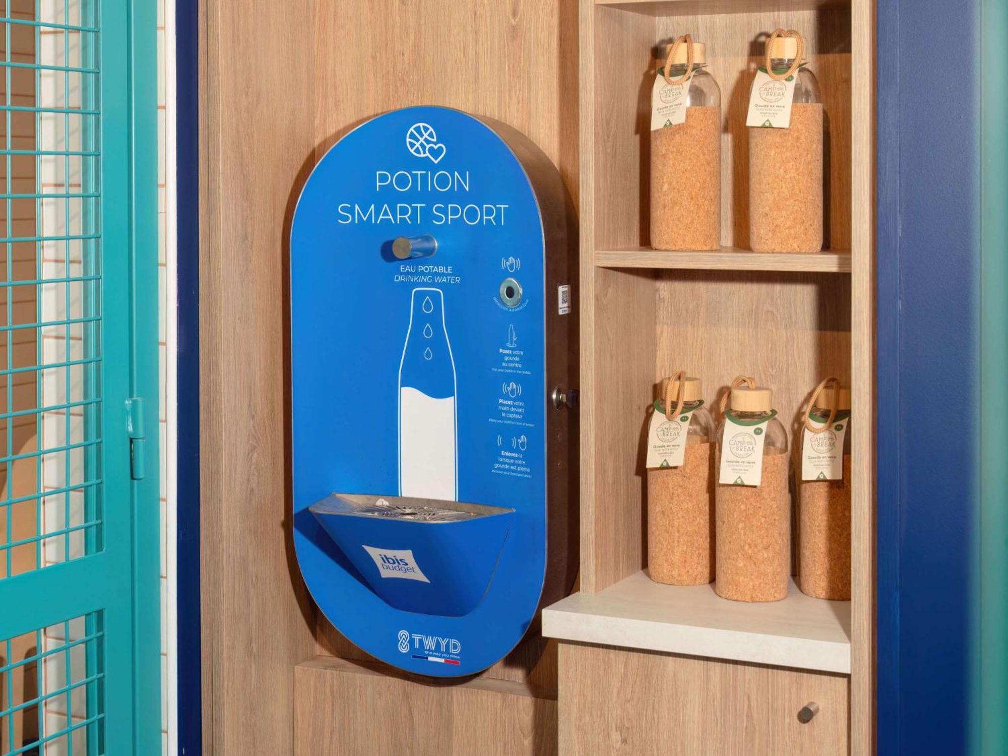 Ibis Budget Pertuis Portes Du Luberon Екстериор снимка
