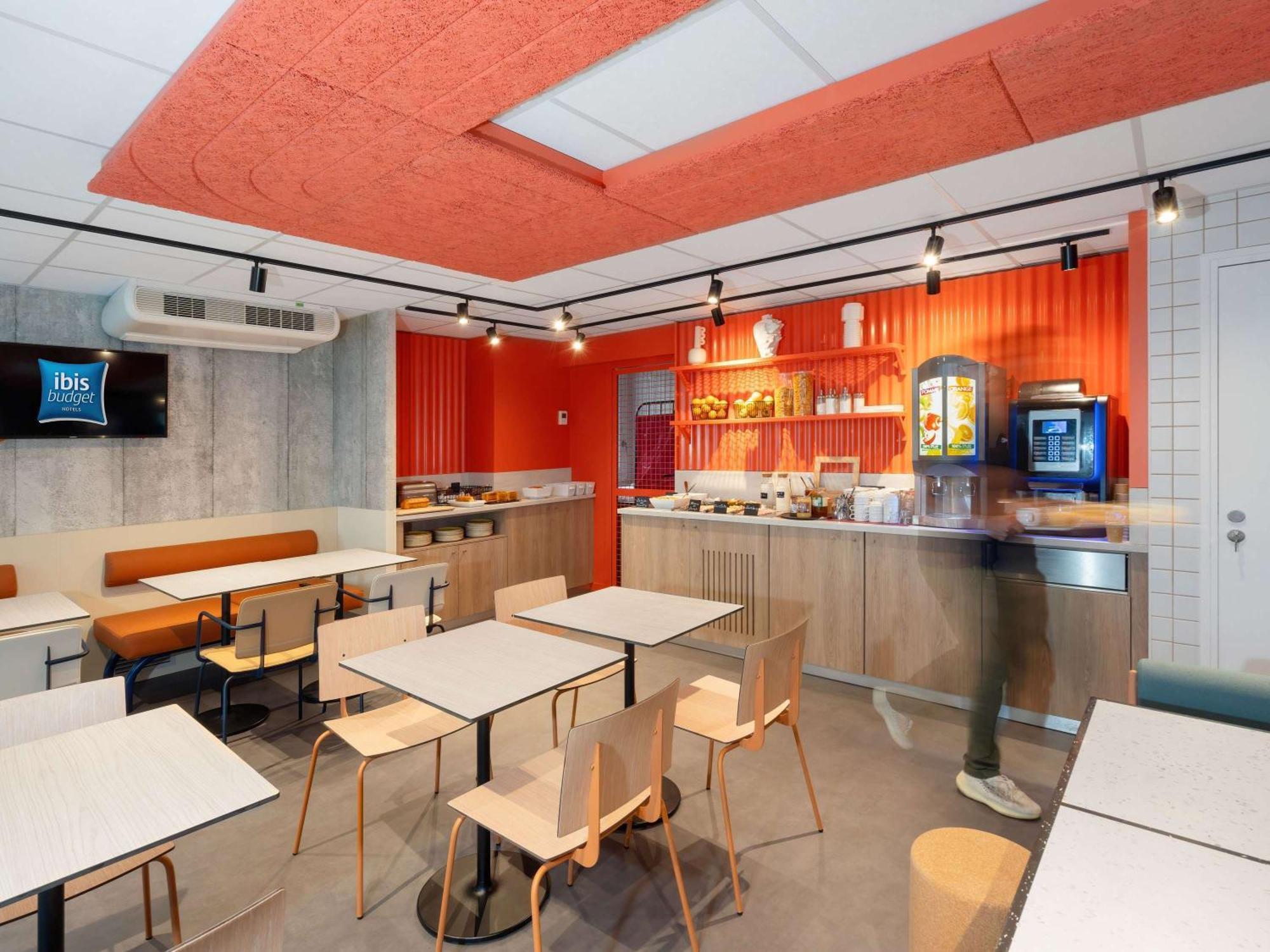 Ibis Budget Pertuis Portes Du Luberon Екстериор снимка