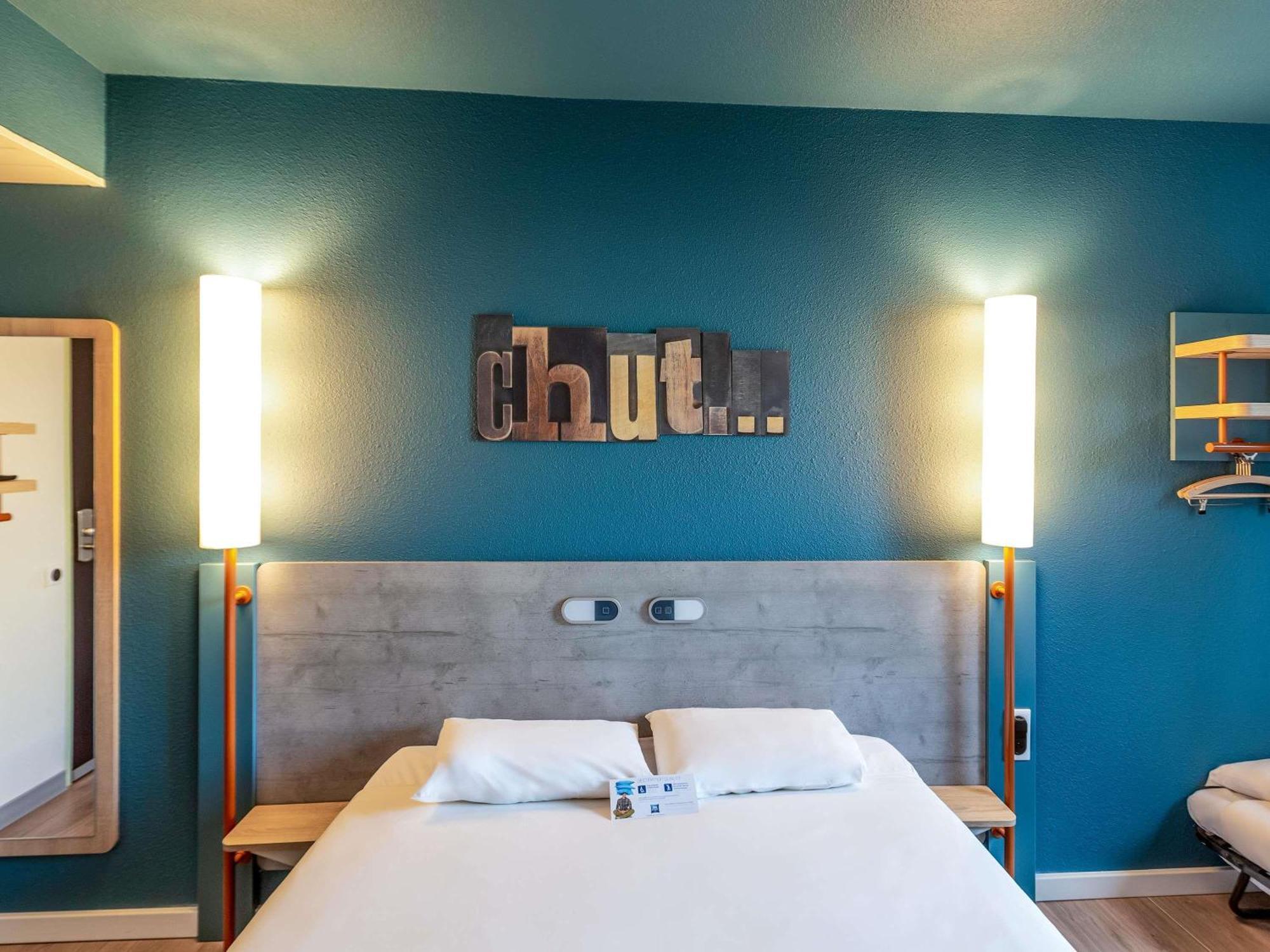 Ibis Budget Pertuis Portes Du Luberon Екстериор снимка