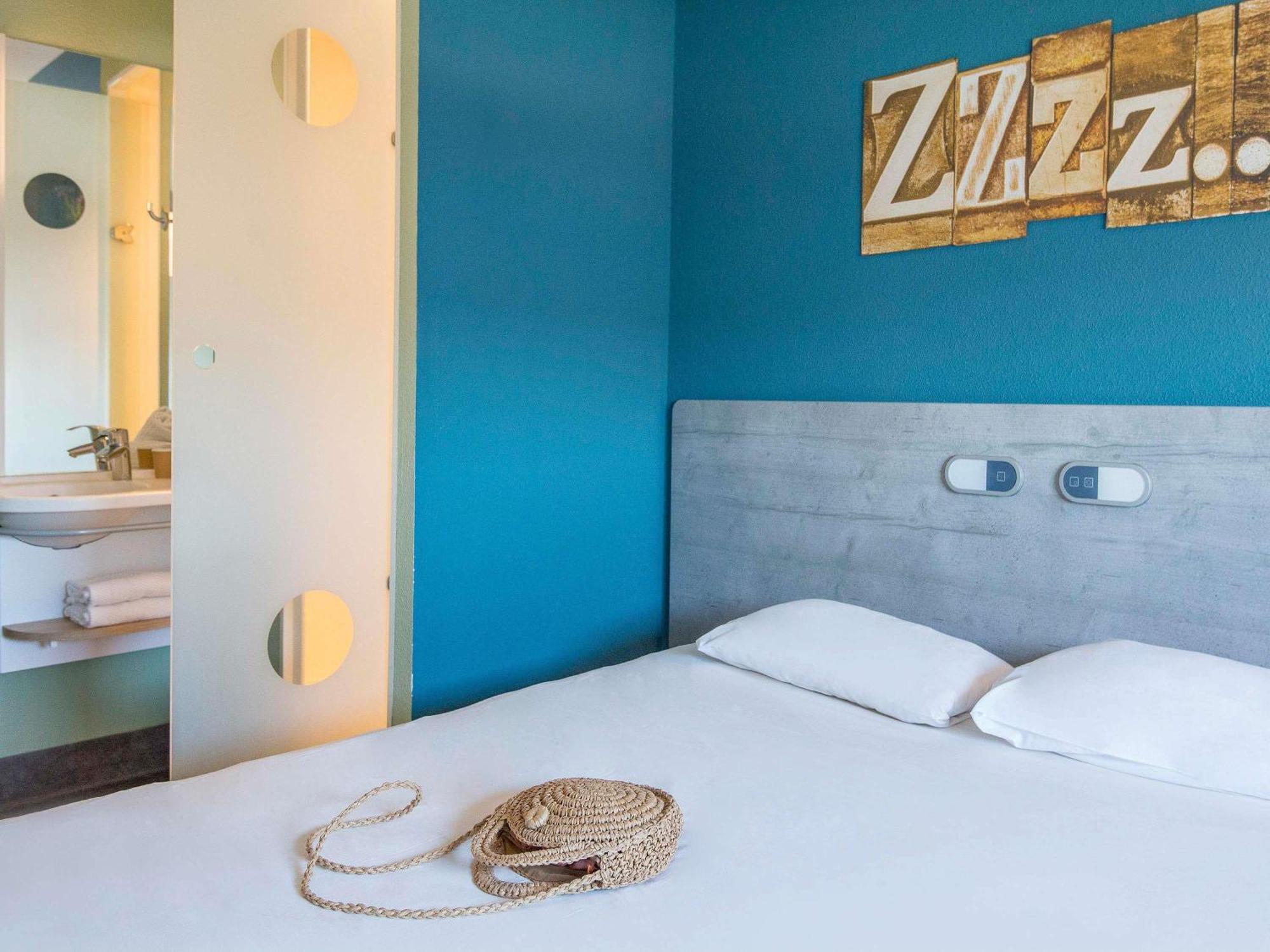 Ibis Budget Pertuis Portes Du Luberon Екстериор снимка